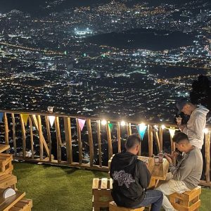 medellín city lights